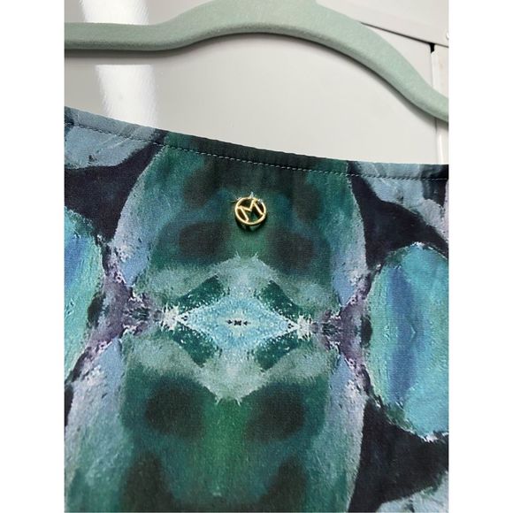 Marie Oliver Abstract Fringe Blue Pink Pullover Size large , MSRP $268 - Picture 3 of 9